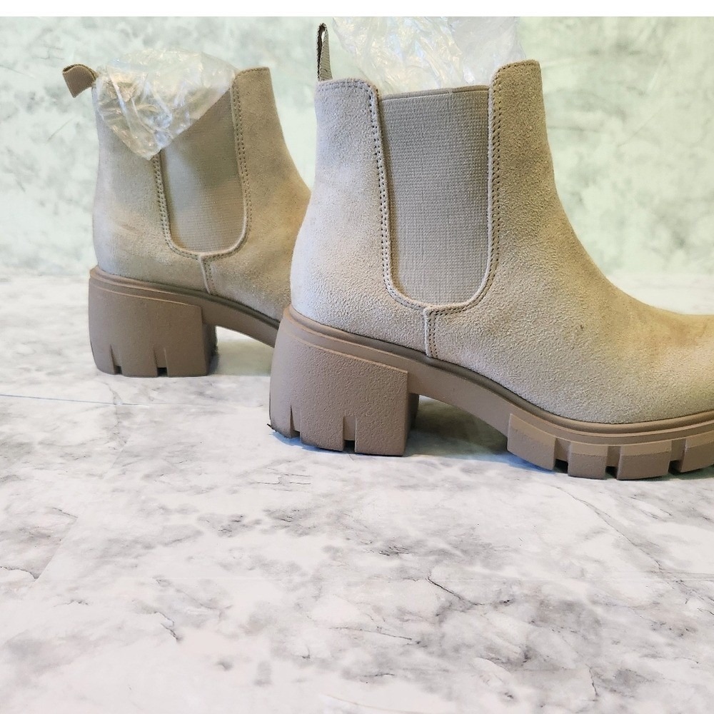 Chelsea Boots Chunky Lug Sole Block Heel Ankle Boots Size 6 Tan - Picture 2 of 4
